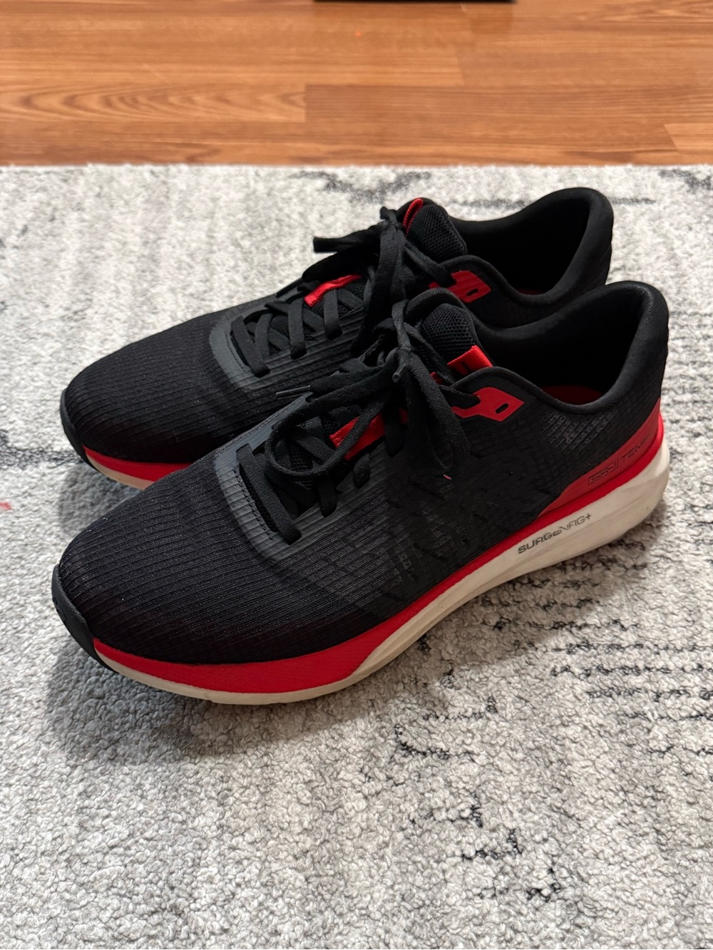 TYR SR-1 Tempo Black and Red Men's Athletic Running Shoes